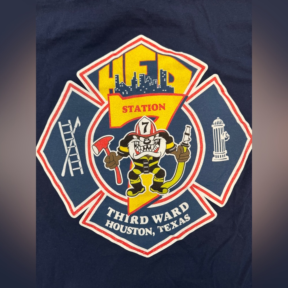 Houston Fire Dept Station 7s Graphic Tee, size L